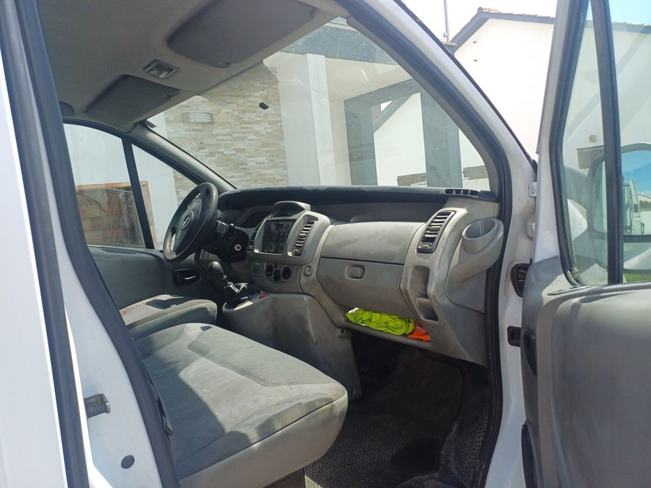 Opel Vivaro 2.0 CDTI - Caixa Fibrada 2,20x1,60m