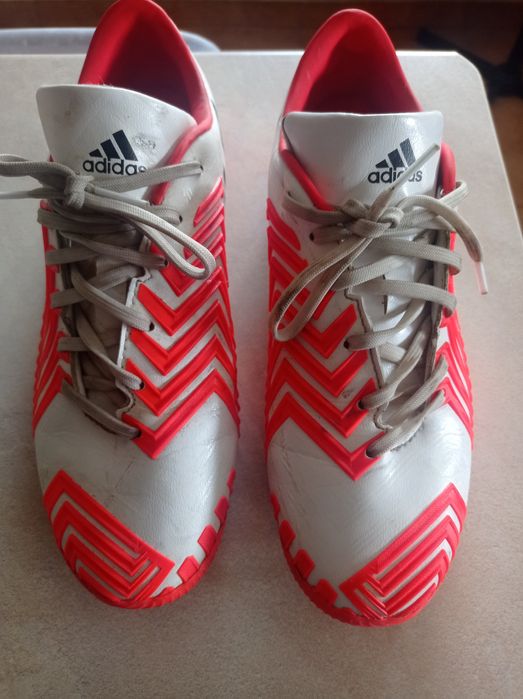 Sprzedam buty korki 41 i 38 !