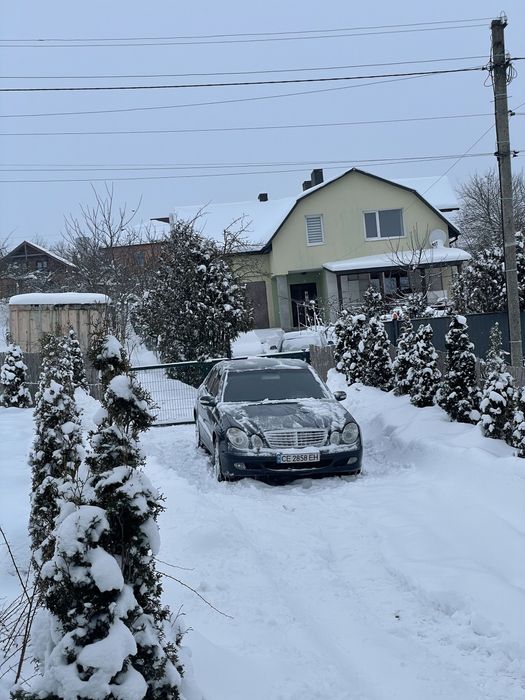 Продам статусний автомобіль Mercedec-Benz W211