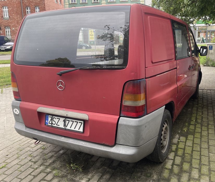 Samochód auto Mercedes Vito 2,3 D
