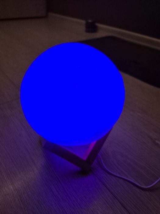 Lampka nocna rgb