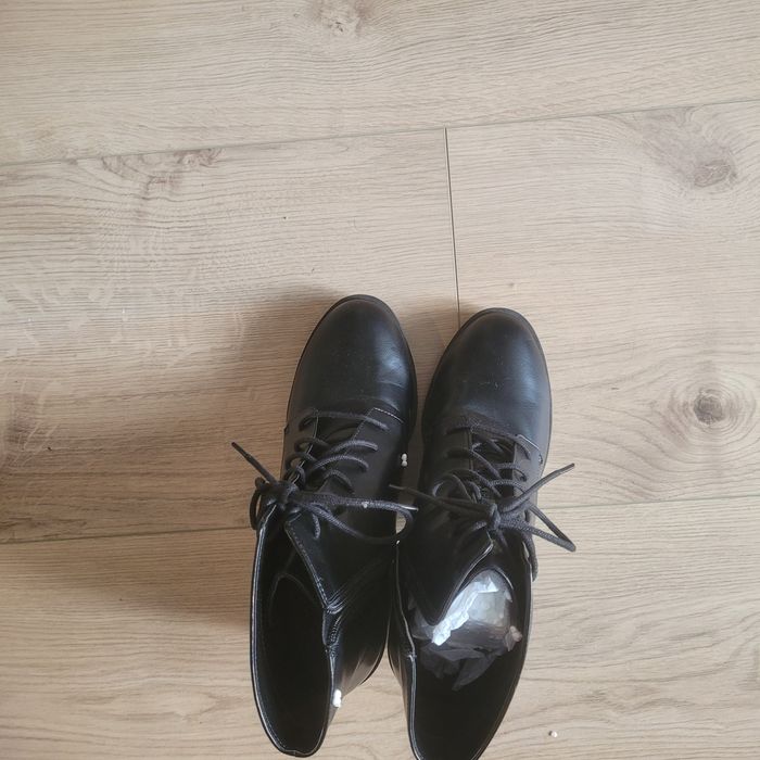 Buty w stylu oficerskim szerszy obcas 41, raz założone