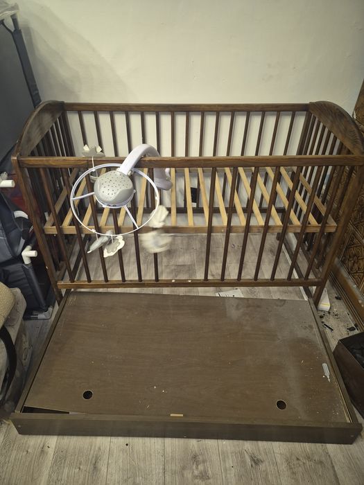 Oddam lozeczko i karuzele