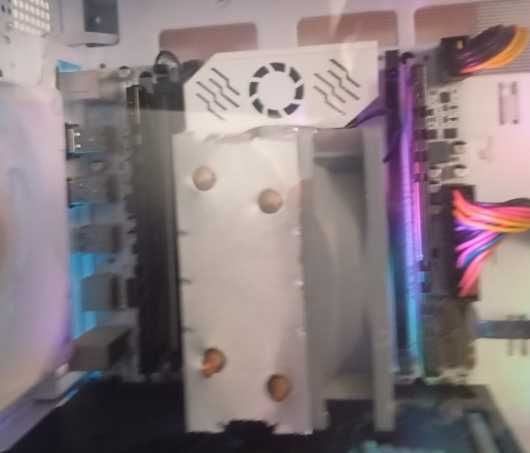 Kit Xeon E5-2670 v3 com Placa Qiyida X99 e Cooler