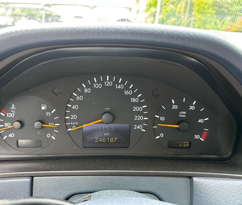 Mercedes E 220 cdi nacional