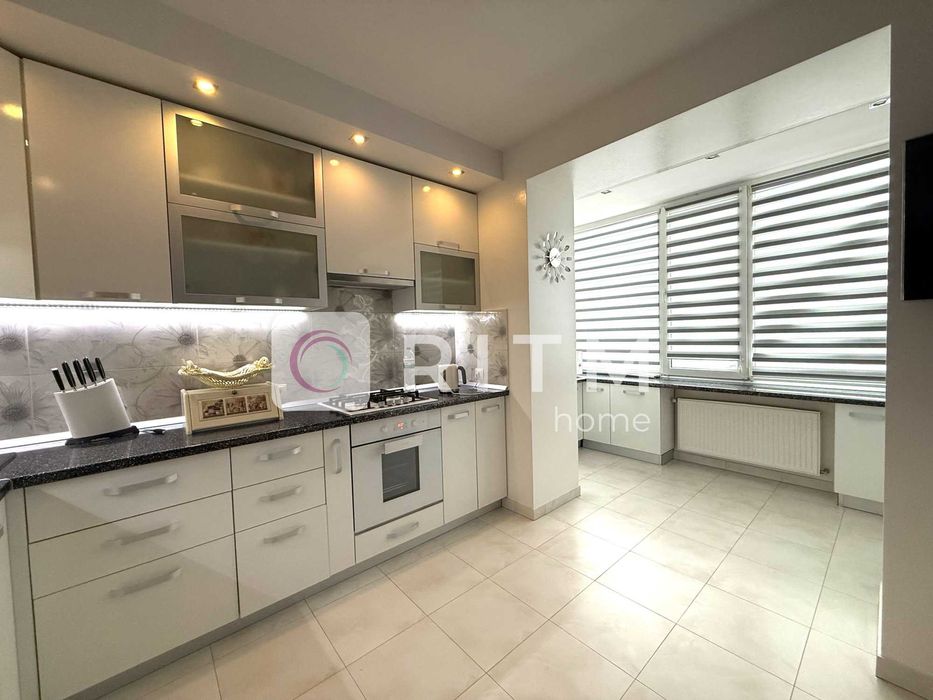 Оренда 2-кімнатна квартира з дизайнерським ремонтом + власний гараж