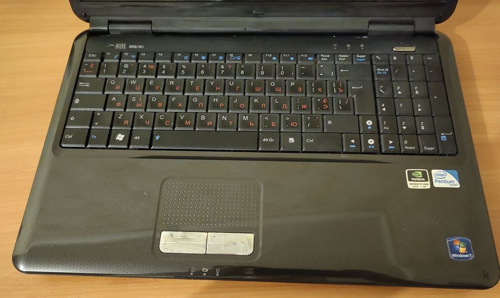 Продам ноутбук Asus x66ic