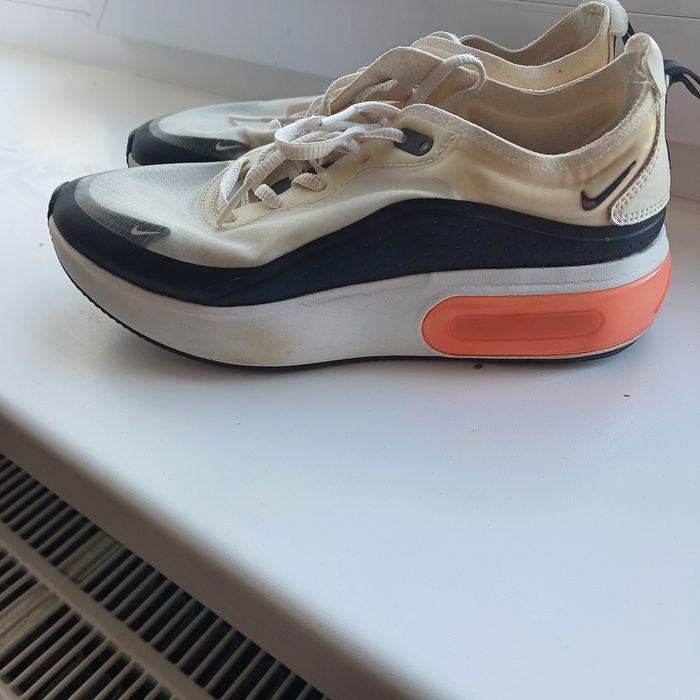 Кросівки найк жіночі