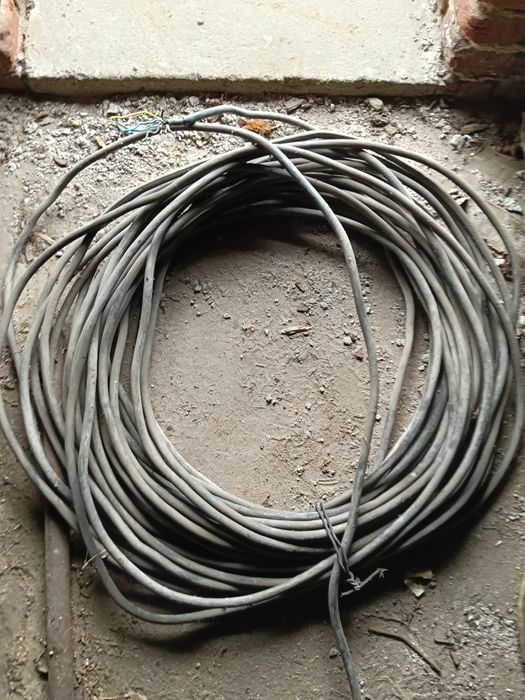 Kabel elektryczny ziemny  sterowniczy 7x2,5. 60 metrów