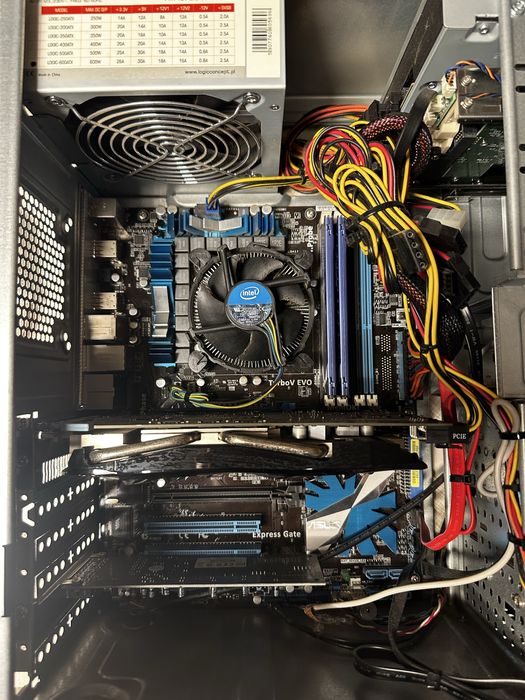 Komputer stacjonarny