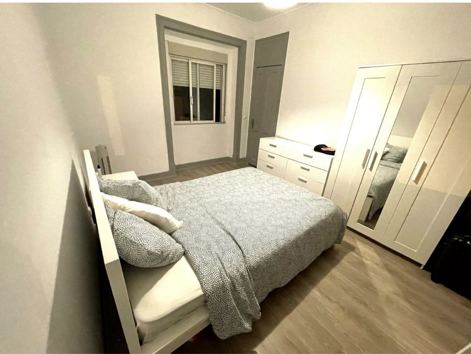 Arrendo quarto para 1 de setembro