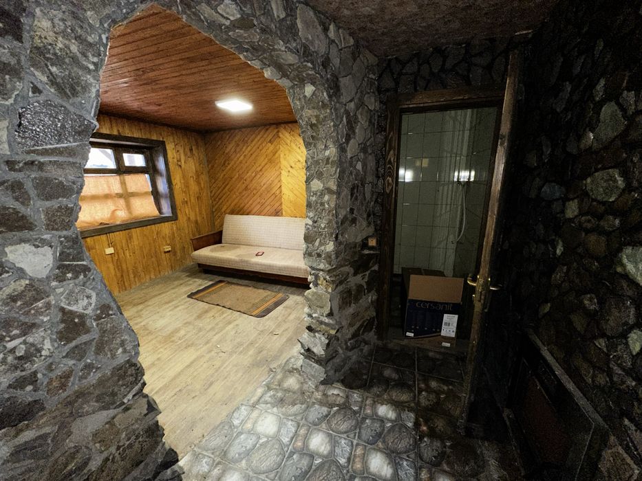 Продається та здається в оренду дача та земля біля річки!