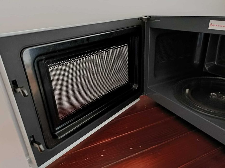 Microondas como novo