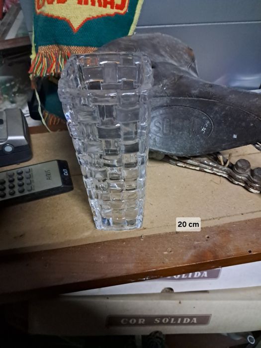 Thick-glass jar