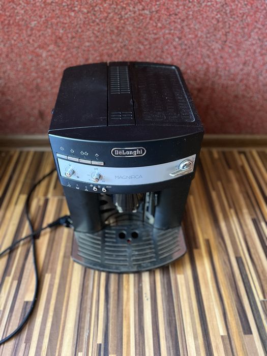 Кавоварка Delonghi