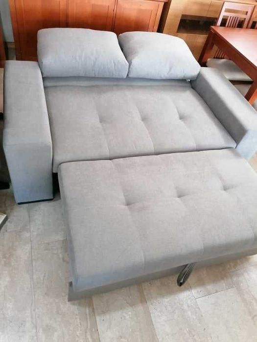 Sofá cama em tecido