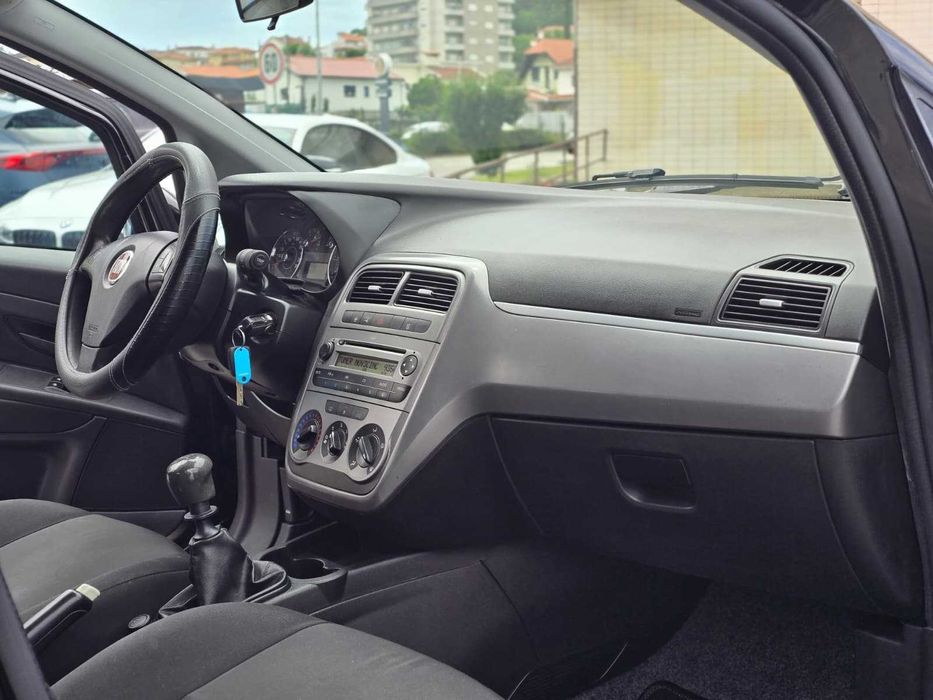 Fiat Punto 1.2 69Cv "Nacional"