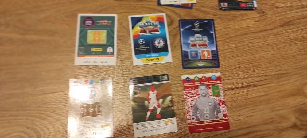 Piłkarskie karty kolekcjonerskie