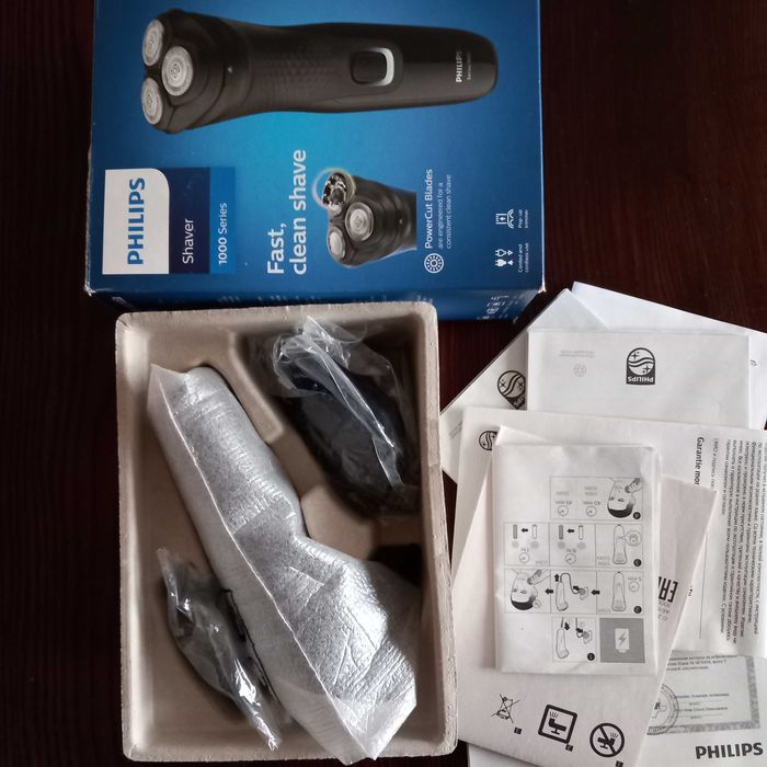 Maszynka do golenia PHILIPS 1000 seria S1232/41, jeszcze na gwarancji