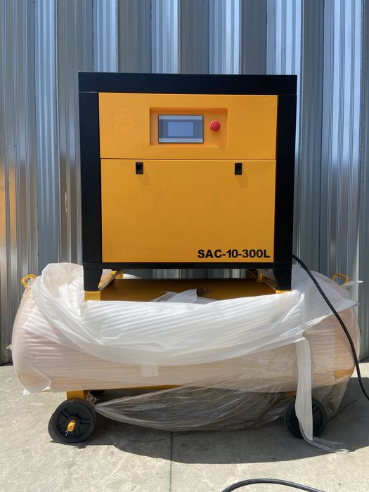 Compressor de Parafuso OKG SAC-10 com depósito de 300L 10 HP - Novo