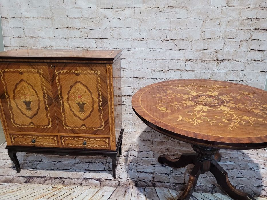 Włochy: Okragly stół + komoda /barek /kredens antyk intarsja Ludwik
