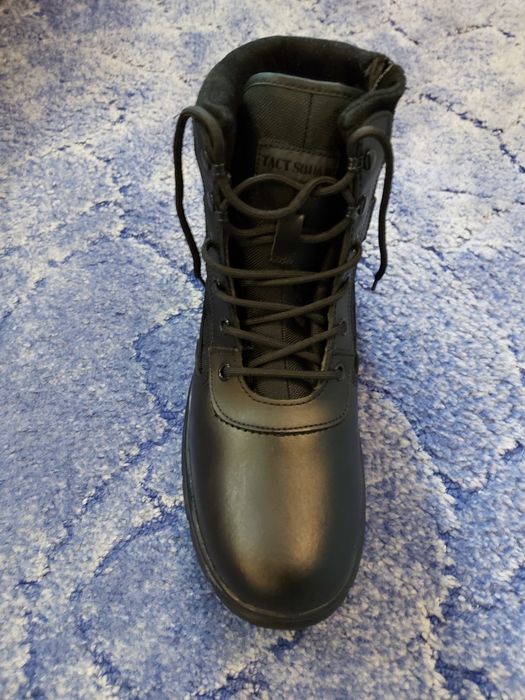 Ботинки трекинговые   45 р.