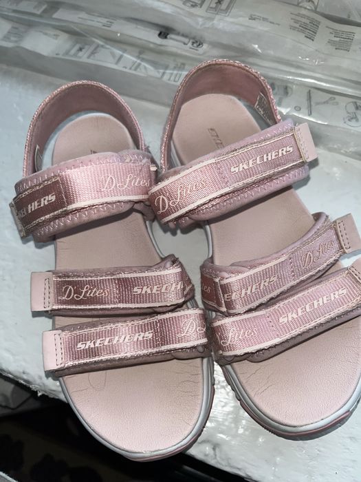 Сандалі босоніжки Sketchers