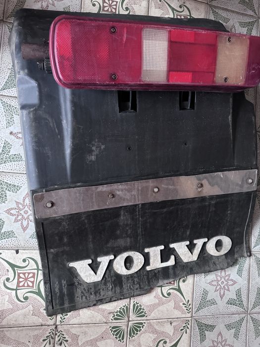Крило, фонарь вольво