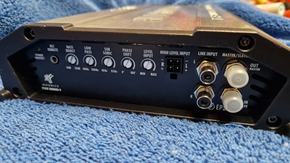 Wzmacniacz Hifonics Zeus TXE3000 monoblock klasa D