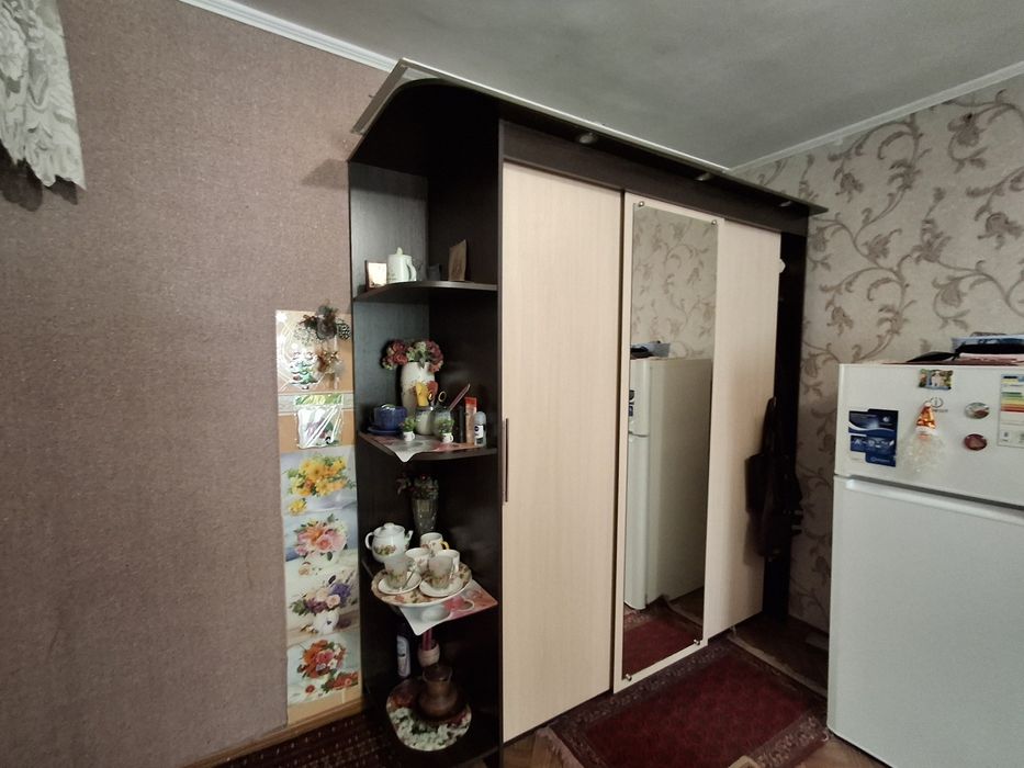 Продаж великої кімнати в гуртожитку.  РЕМЗАВОД.