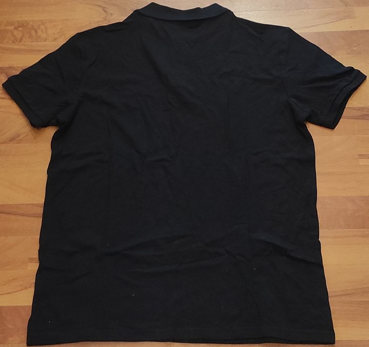 Мужская тенниска.