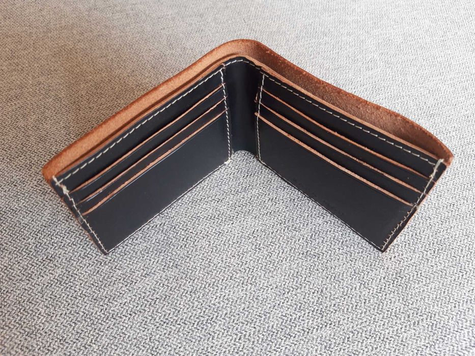 Carteira ZARA MAN em pele genuína.