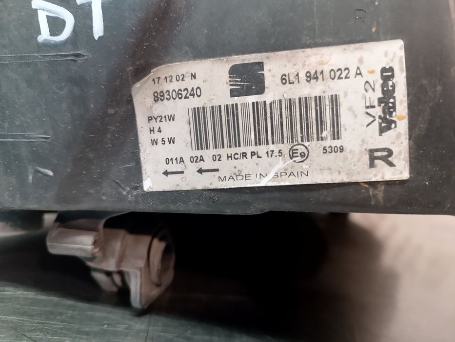 Ótica / Farol Direito SEAT IBIZA III - 6L1941022A