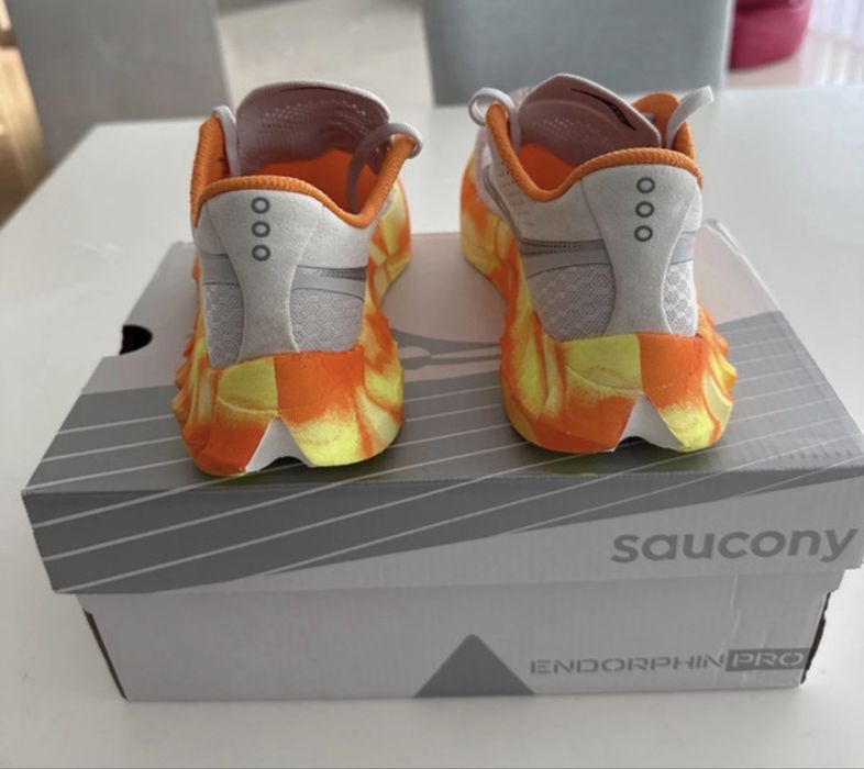 Saucony Endorphin PRO 4482706944249057283