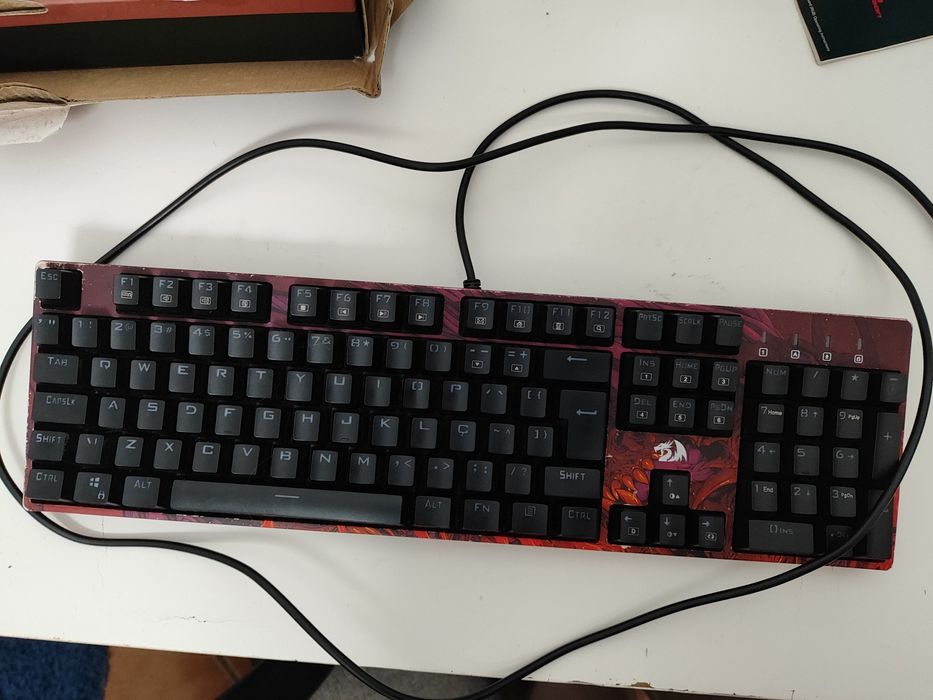 Teclado Redragon Infernal viserion
