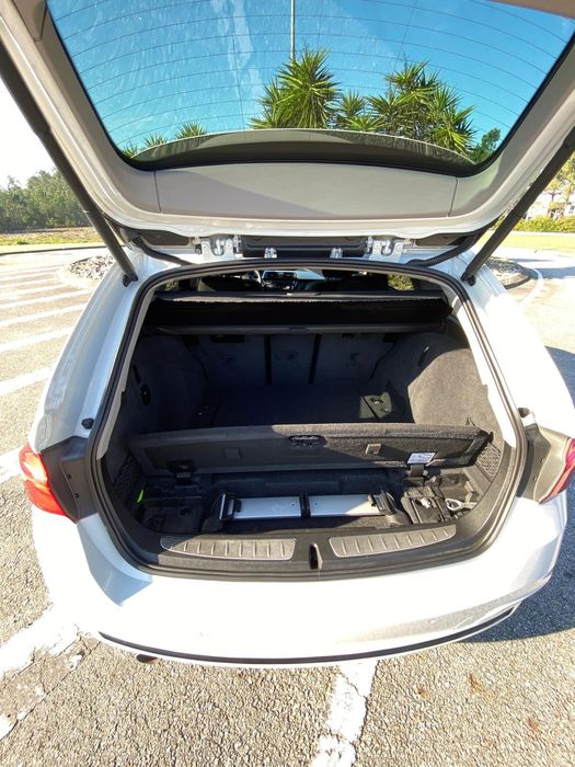 BMW 318d Touring 2.0 | 150 cv | Caixa Manual l 2017