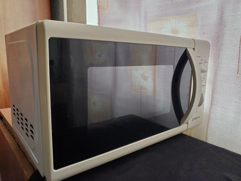 Микроволновка Delfa MD20MGW 20Л с грилем