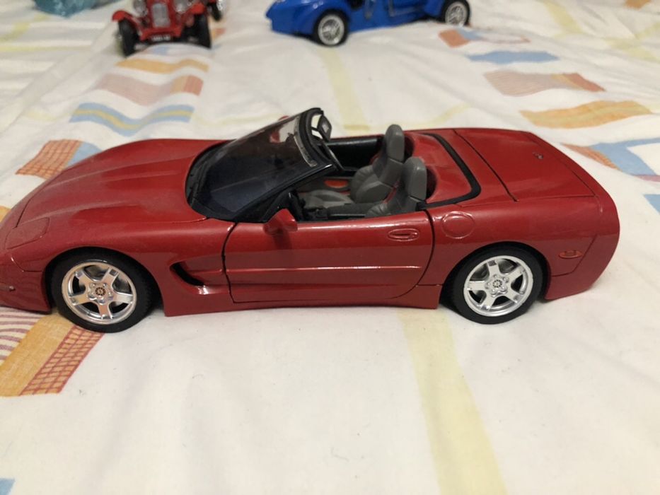 Carros/barco de brincar