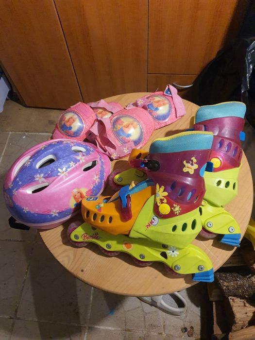 Patins em linha com acessórios Barbie