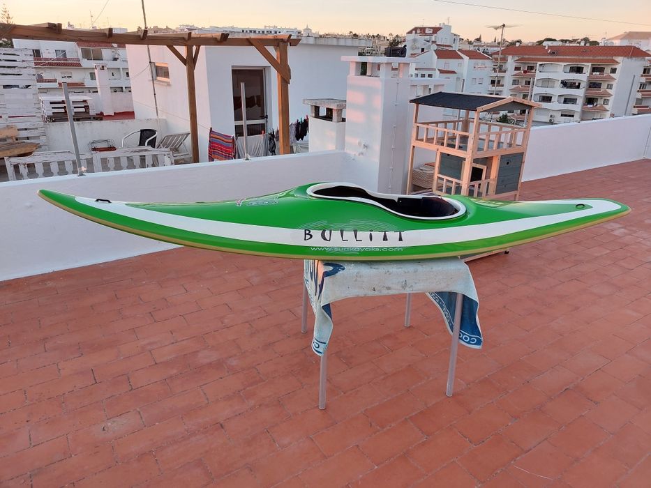 Kayak de surf Mega Bullit vendo ou troco