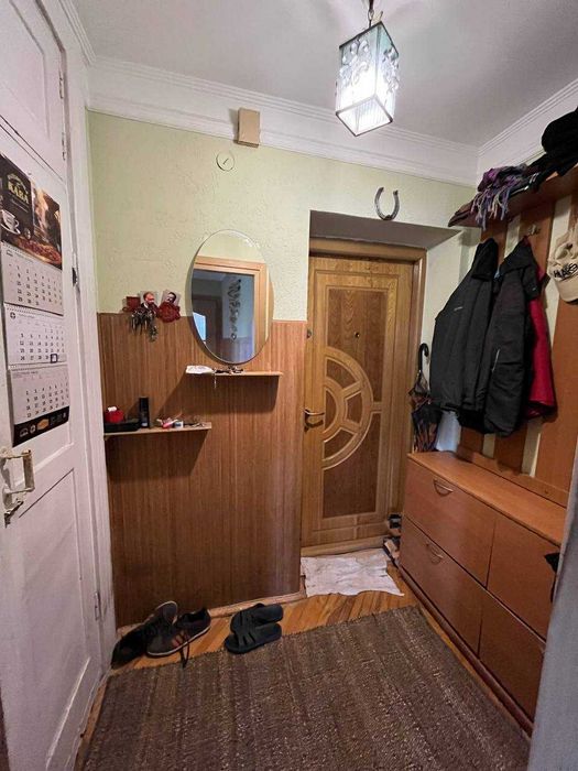 продаж 2-к квартири  вул. Коновальця