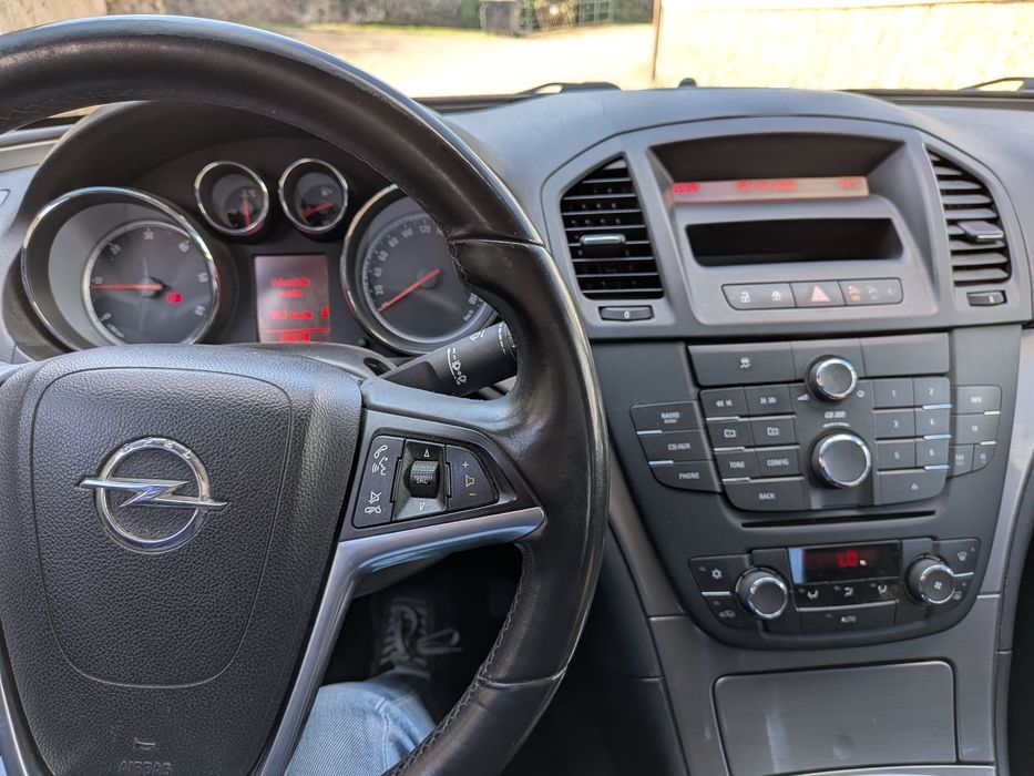 Opel Insignia 2.0 d em muito bom estado