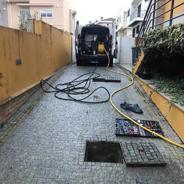 Desentupimentos / canalizacao / esgoto / desentope