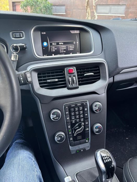 Volvo V40 2.0 D3 Momentum