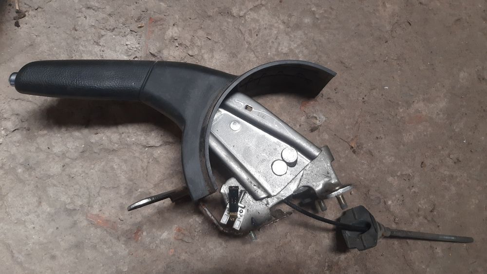 Dźwignia hamulca ręcznego Ford Mondeo mk3