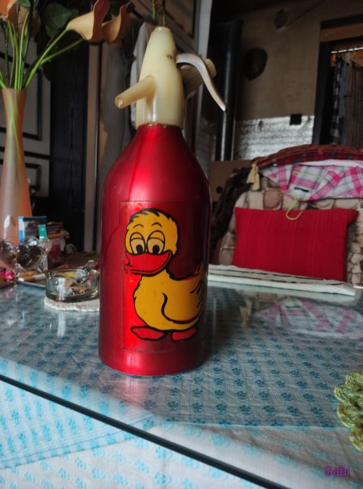 Syfon do wody sodowej.