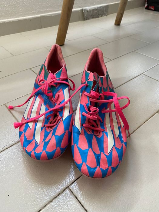 Botas de futebol adidas