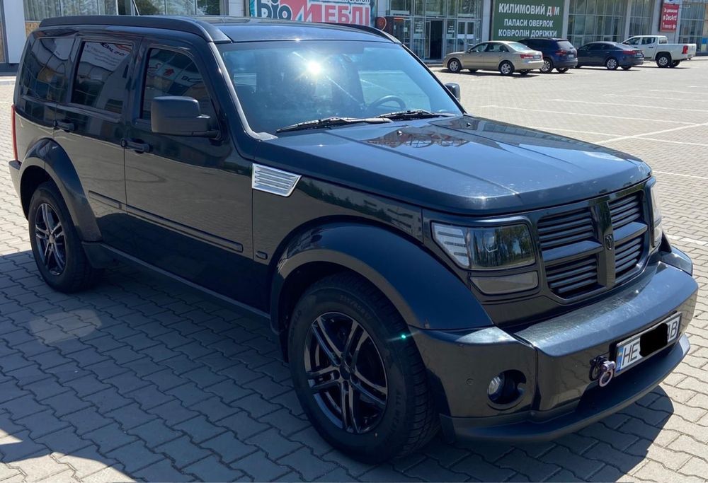 Продам Dodge Nitro