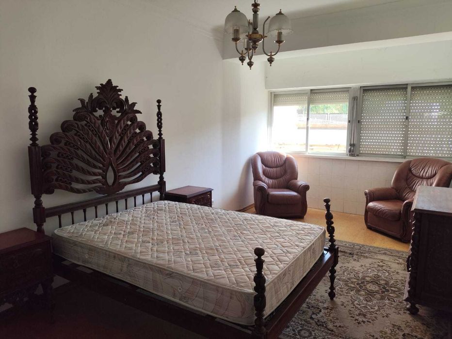 Apartamento T2 Venteira (Possibilidade de sala transformada em quarto)