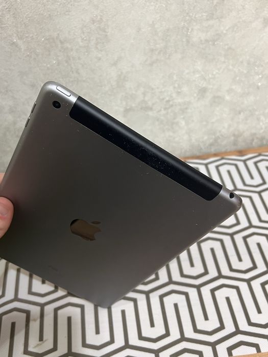 Продам айпад 6 128 gb